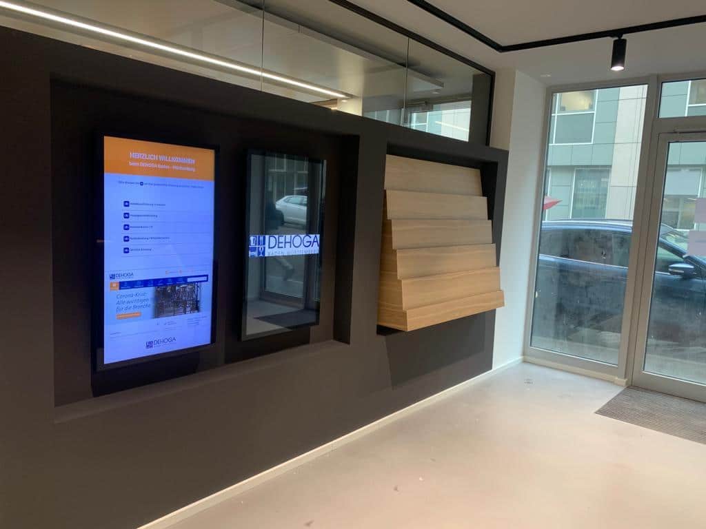 Installation of InfoPlay, our digital signage software in Dehoga Baden-Württemberg Hotel